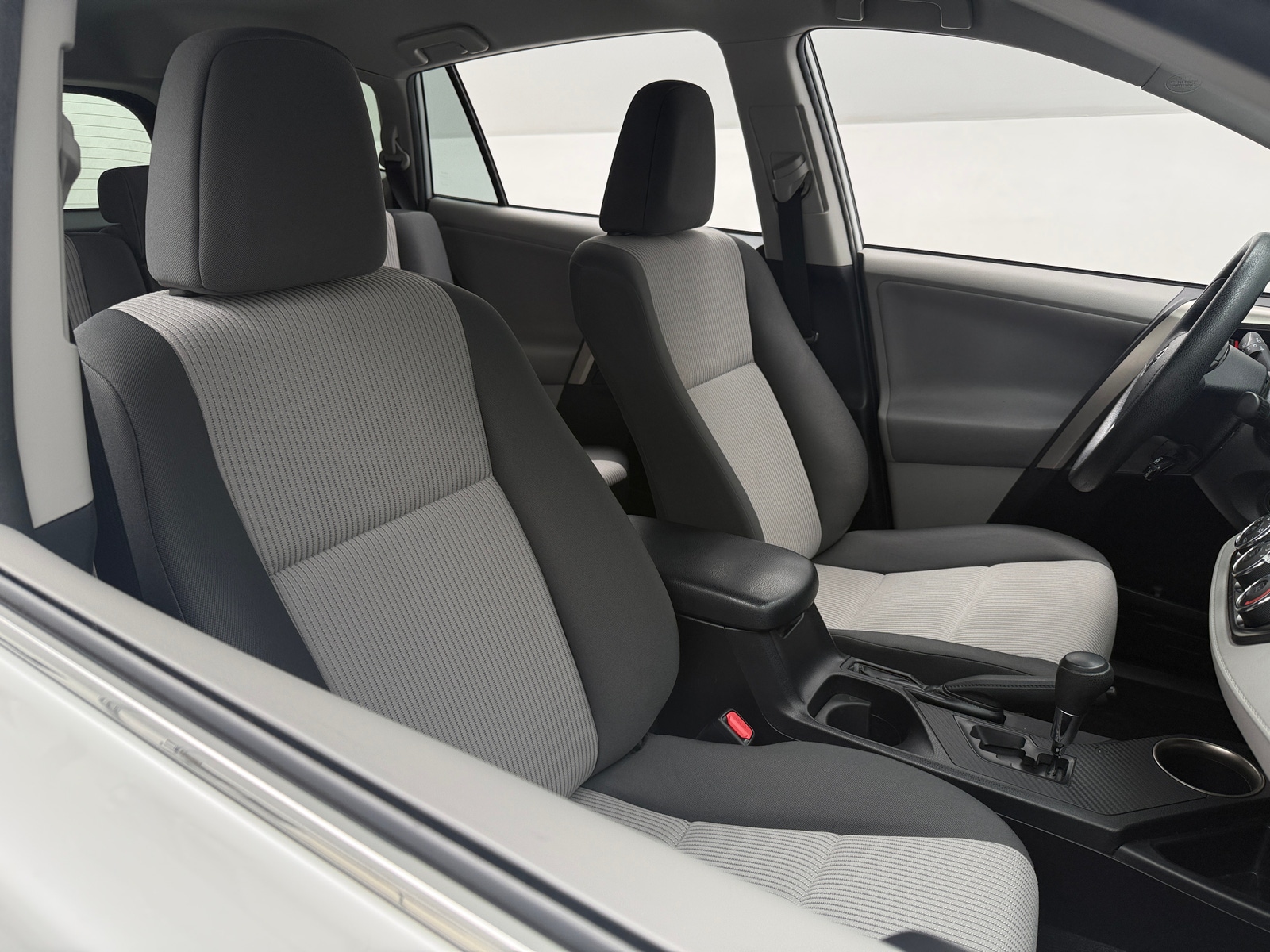 Thumbnail: 2013 Toyota RAV4 - 2