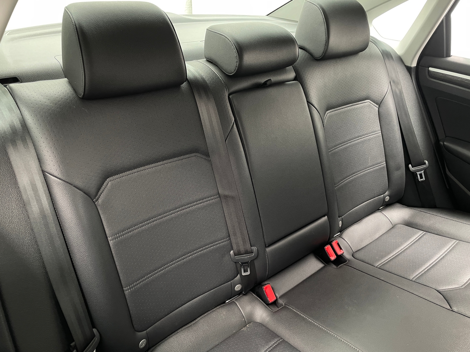 Thumbnail: 2016 Volkswagen Passat - 5