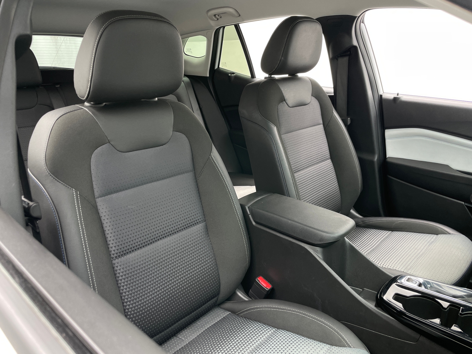 Thumbnail: 2025 Chevrolet Trax - 2