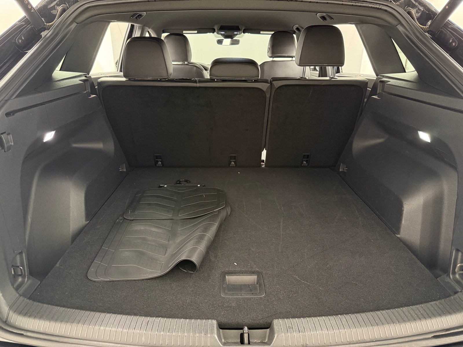 Thumbnail: 2025 Volkswagen Atlas - 6