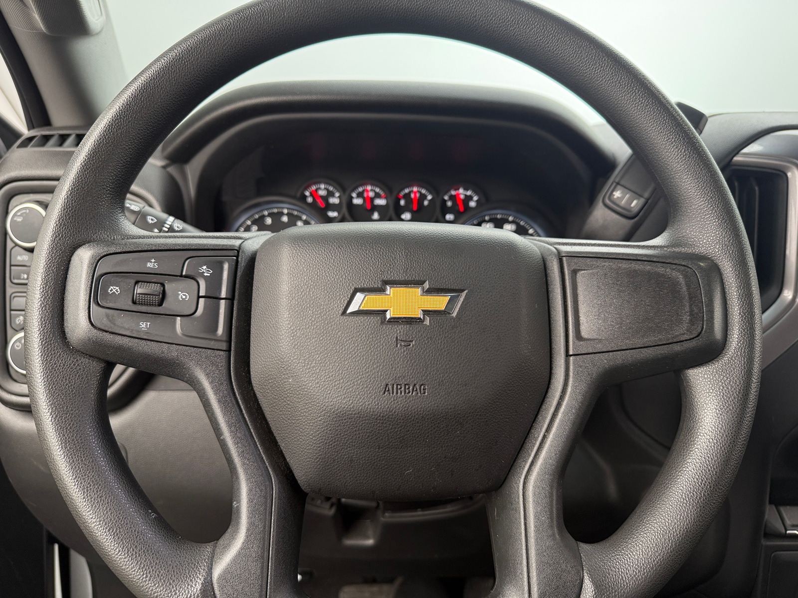 Thumbnail: 2022 Chevrolet Silverado 1500 - 5