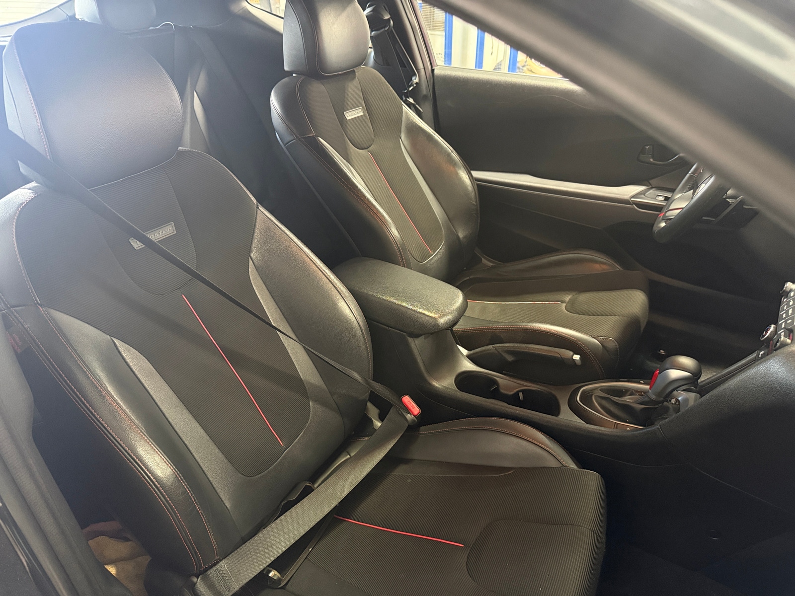 Thumbnail: 2019 Hyundai Veloster - 2