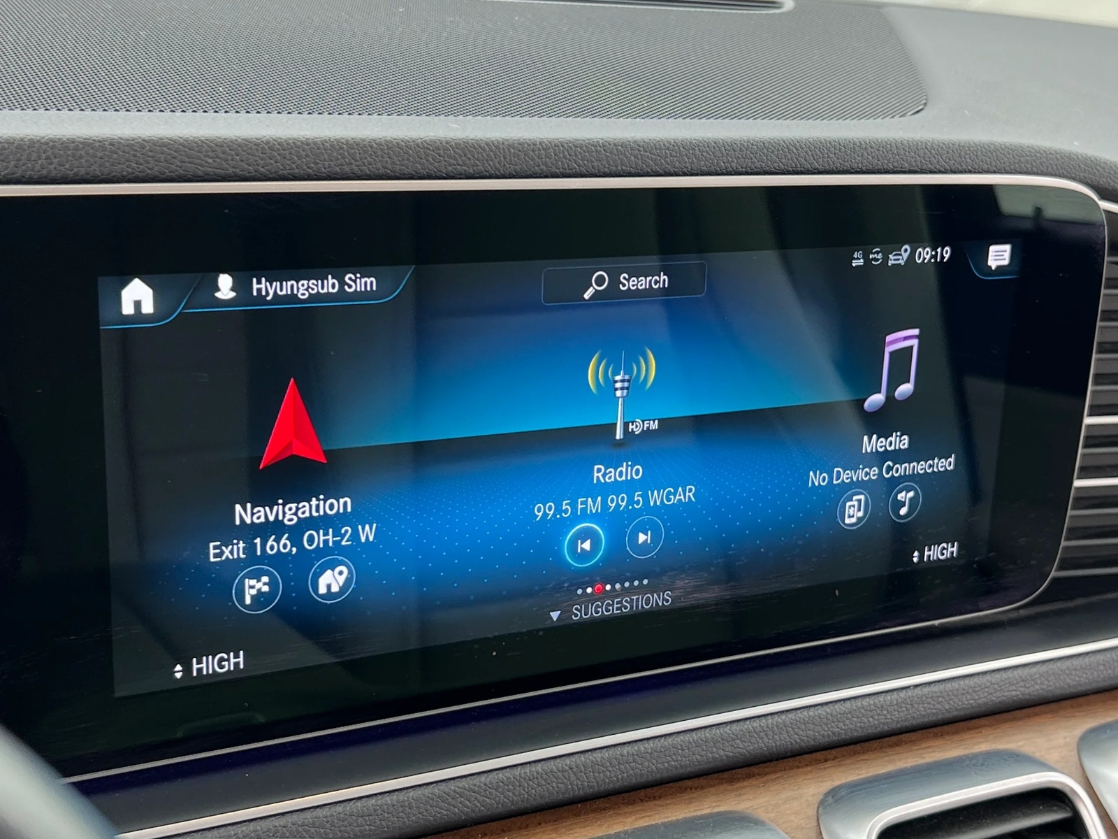 Thumbnail: 2022 Mercedes-Benz GLE - 3