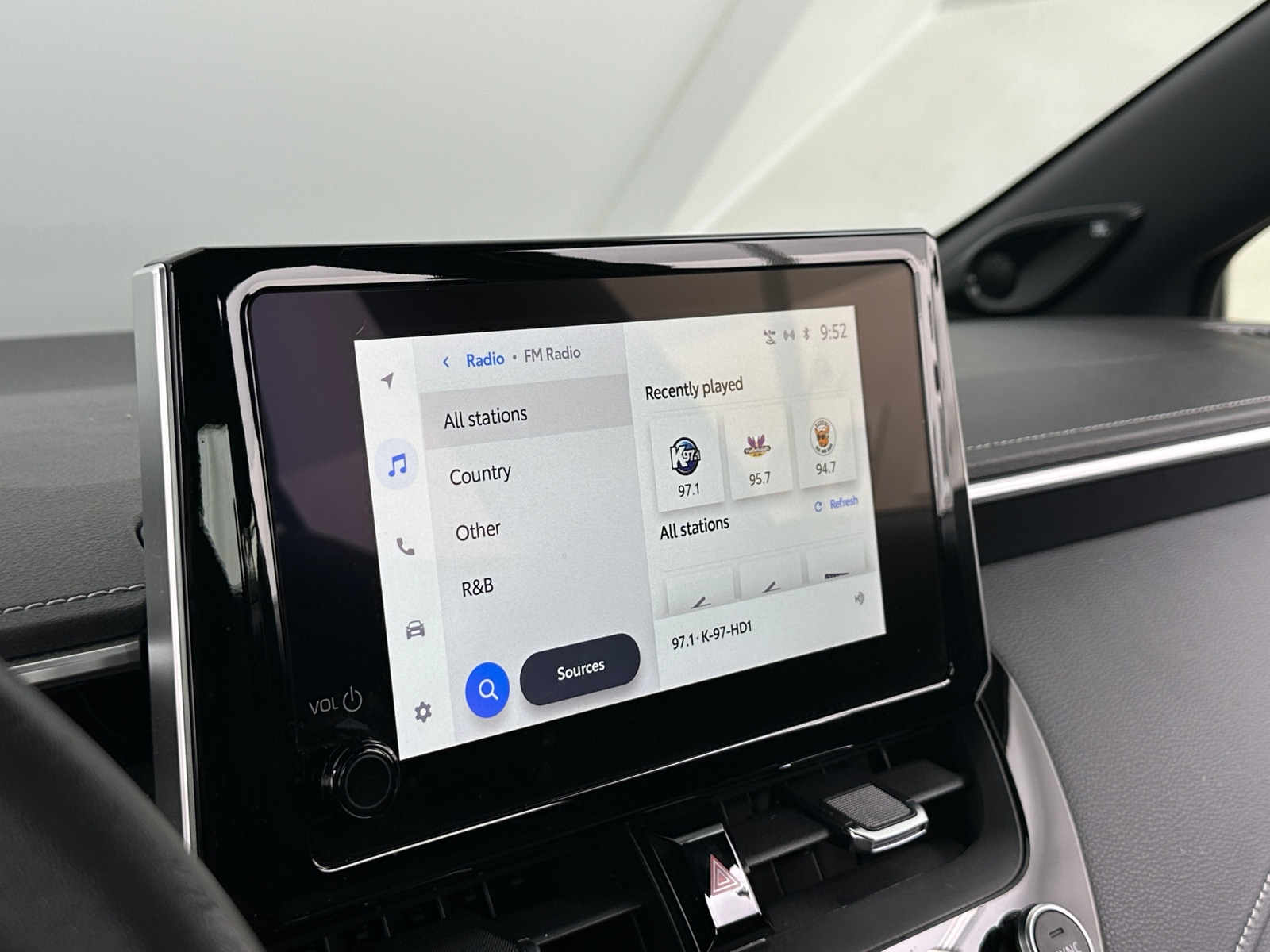 Thumbnail: 2025 Toyota Corolla - 4