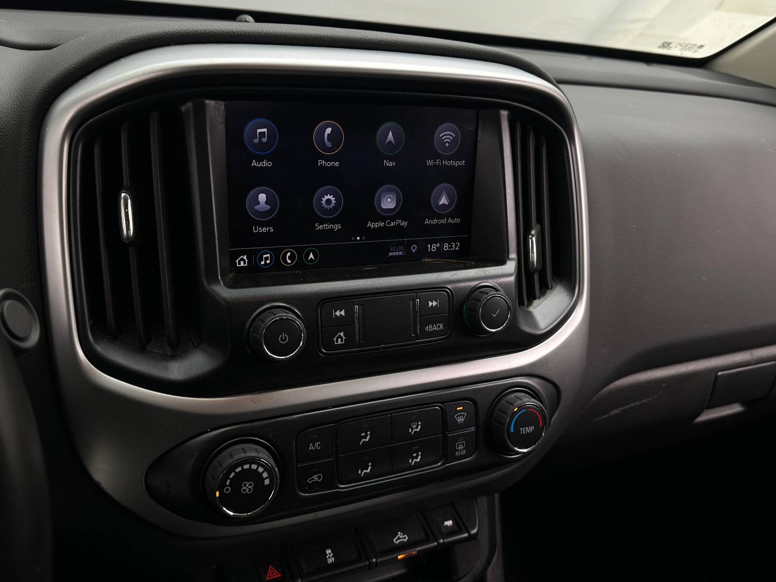 Thumbnail: 2022 Chevrolet Colorado - 4