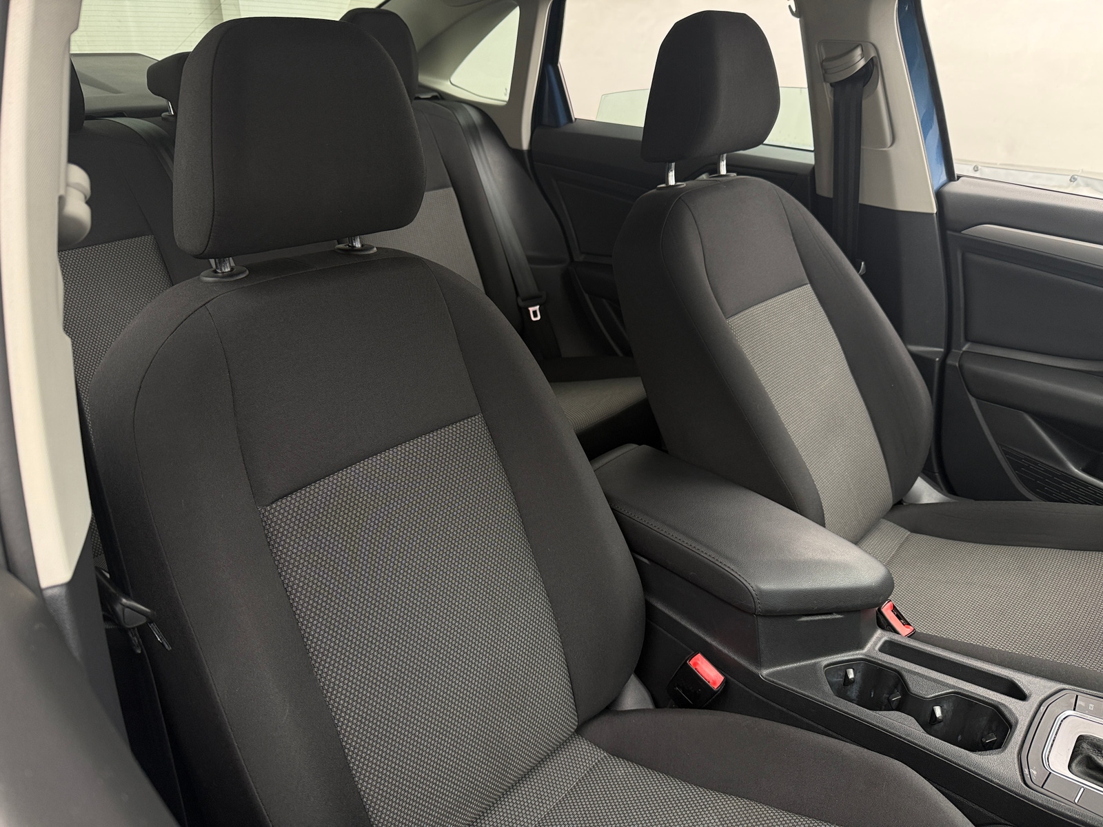 Thumbnail: 2021 Volkswagen Jetta - 2