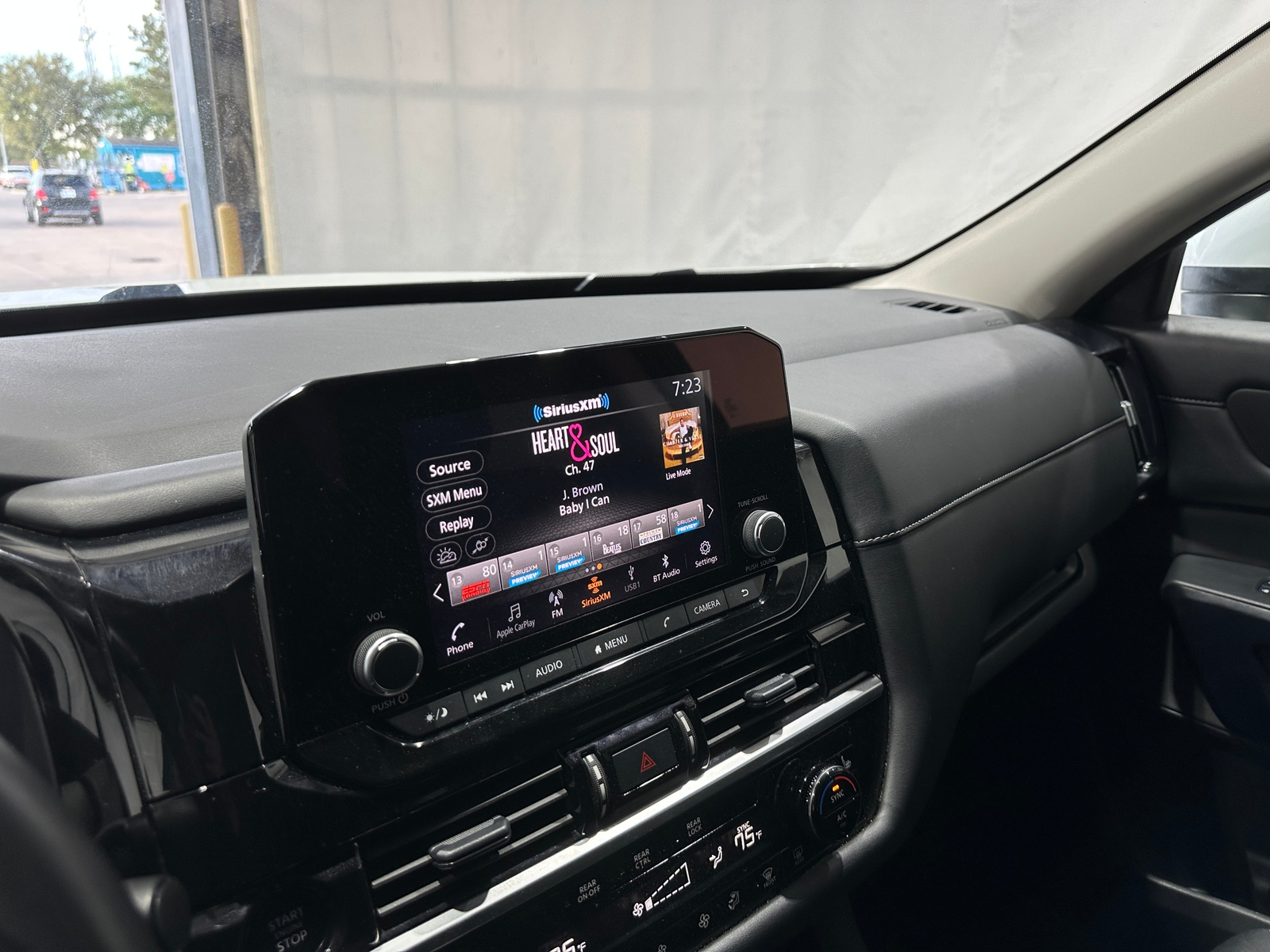 Thumbnail: 2025 Nissan Pathfinder - 4