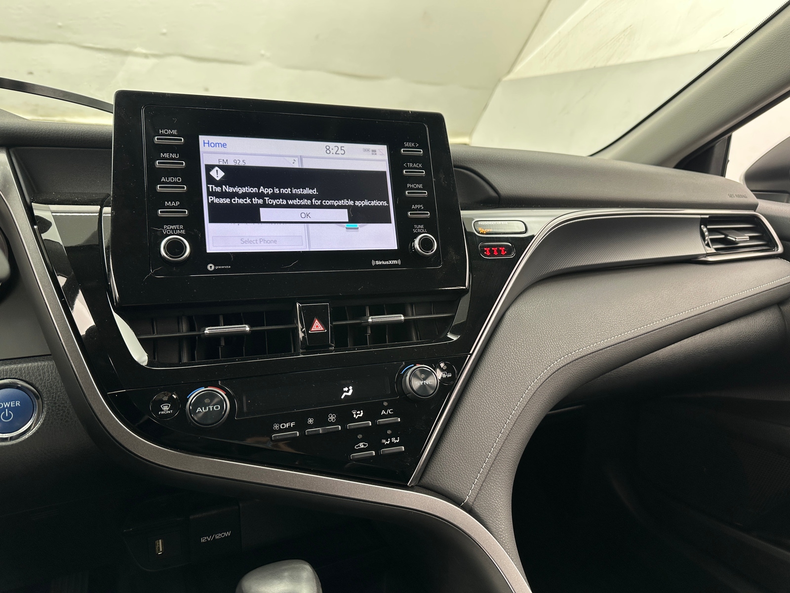 Thumbnail: 2022 Toyota Camry - 3