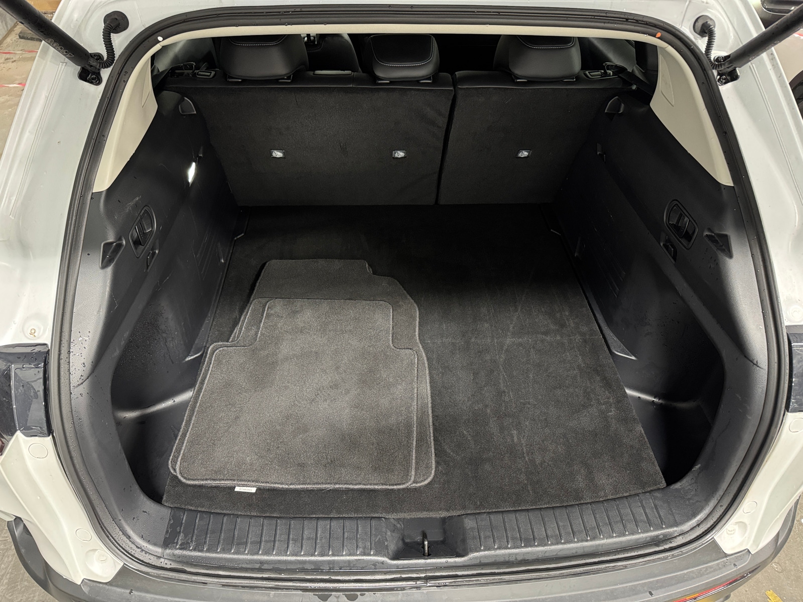 Thumbnail: 2025 Mazda CX-50 - 6