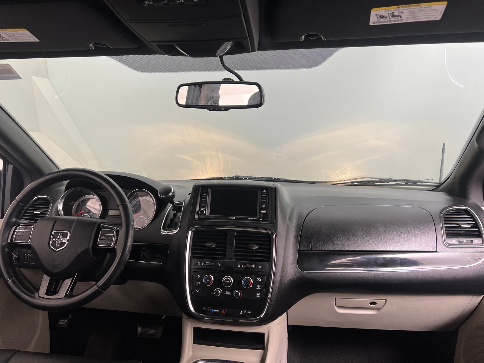 Thumbnail: 2018 Dodge Grand Caravan - 2