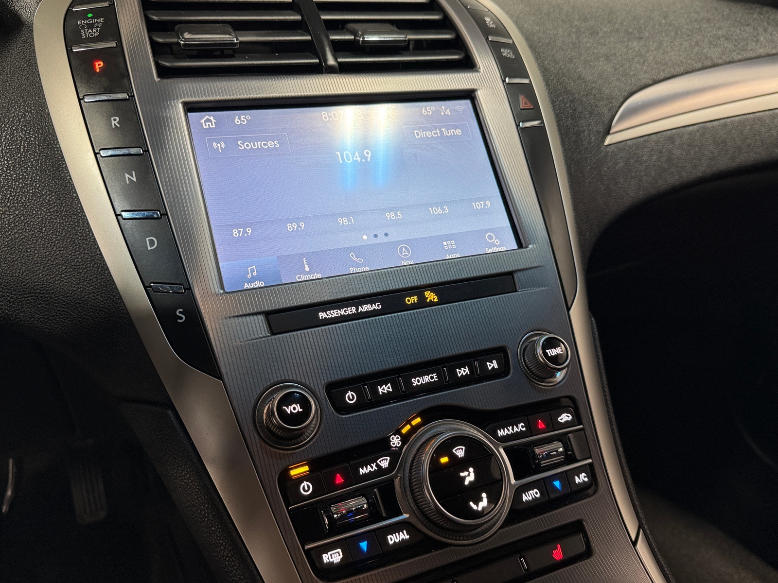 Thumbnail: 2020 Lincoln MKZ - 3