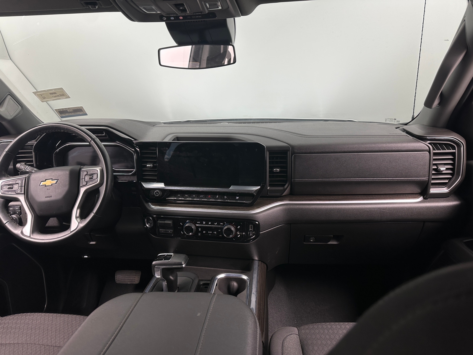 Thumbnail: 2025 Chevrolet Silverado 1500 - 3