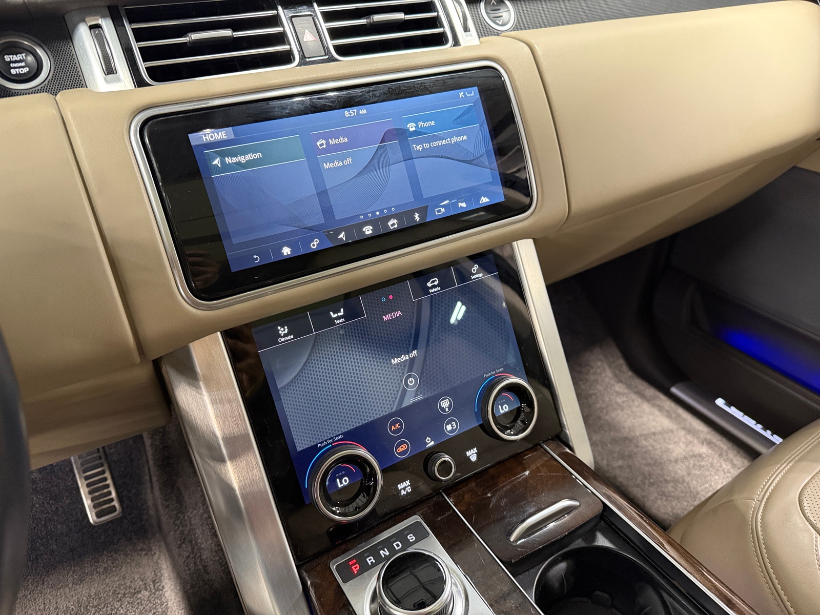 Thumbnail: 2021 Land Rover Range Rover - 3