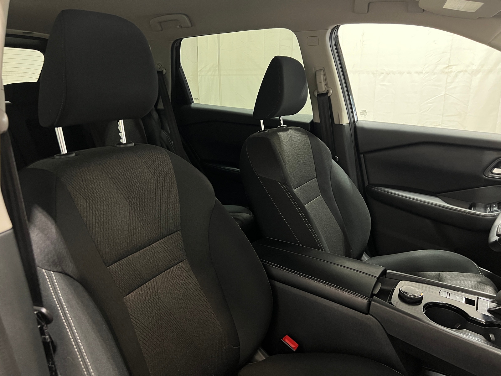 Thumbnail: 2025 Nissan Rogue - 2