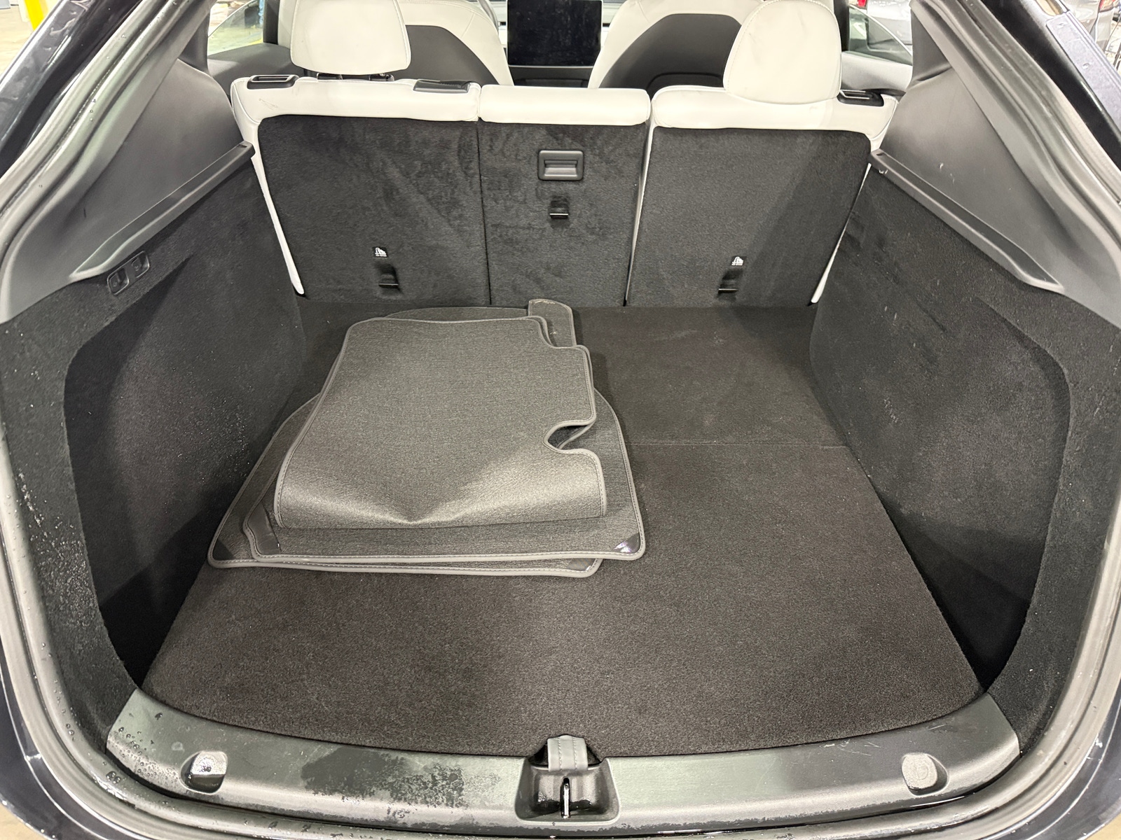 Thumbnail: 2024 Tesla Model Y - 6