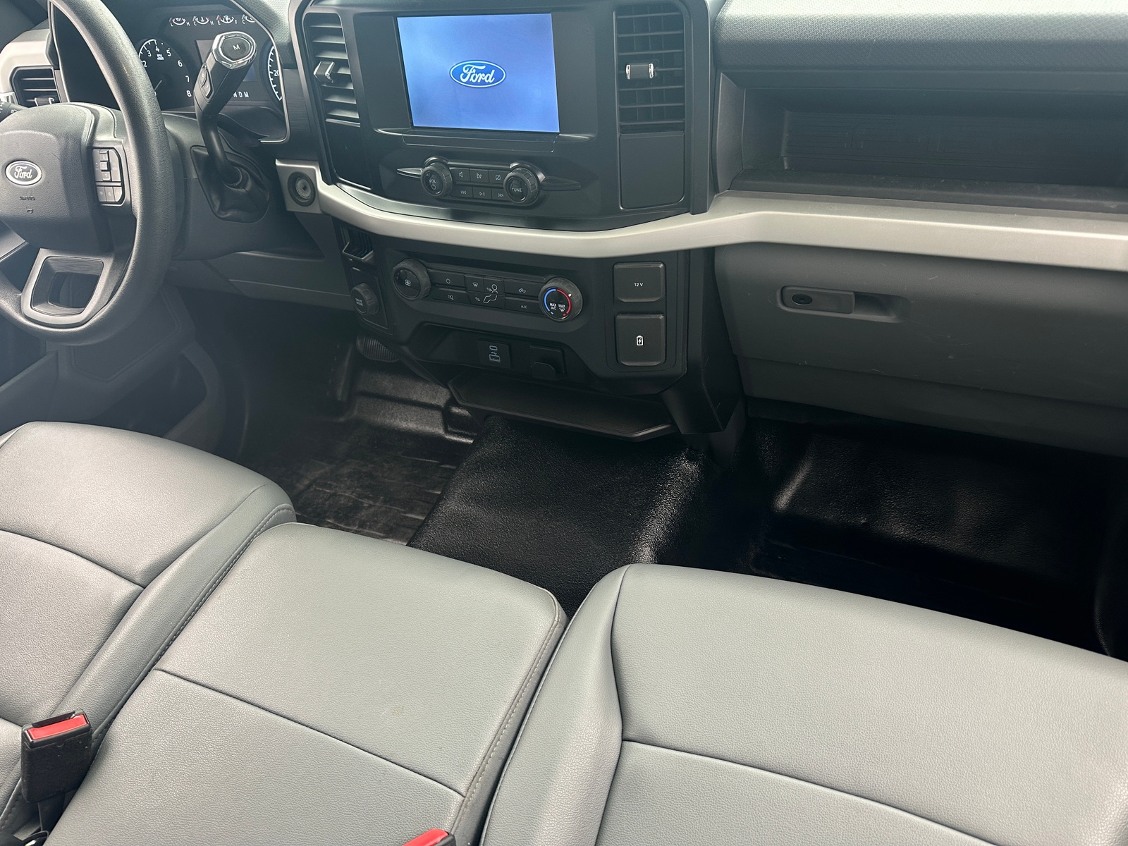 Thumbnail: 2022 Ford Econoline - 2