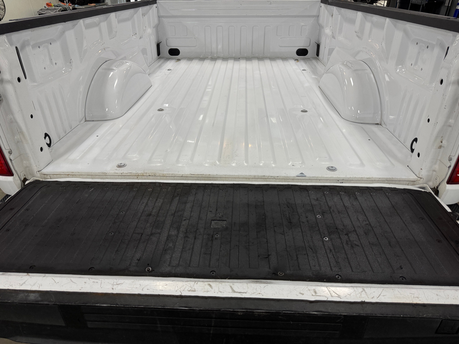 Thumbnail: 2022 Ford Econoline - 5