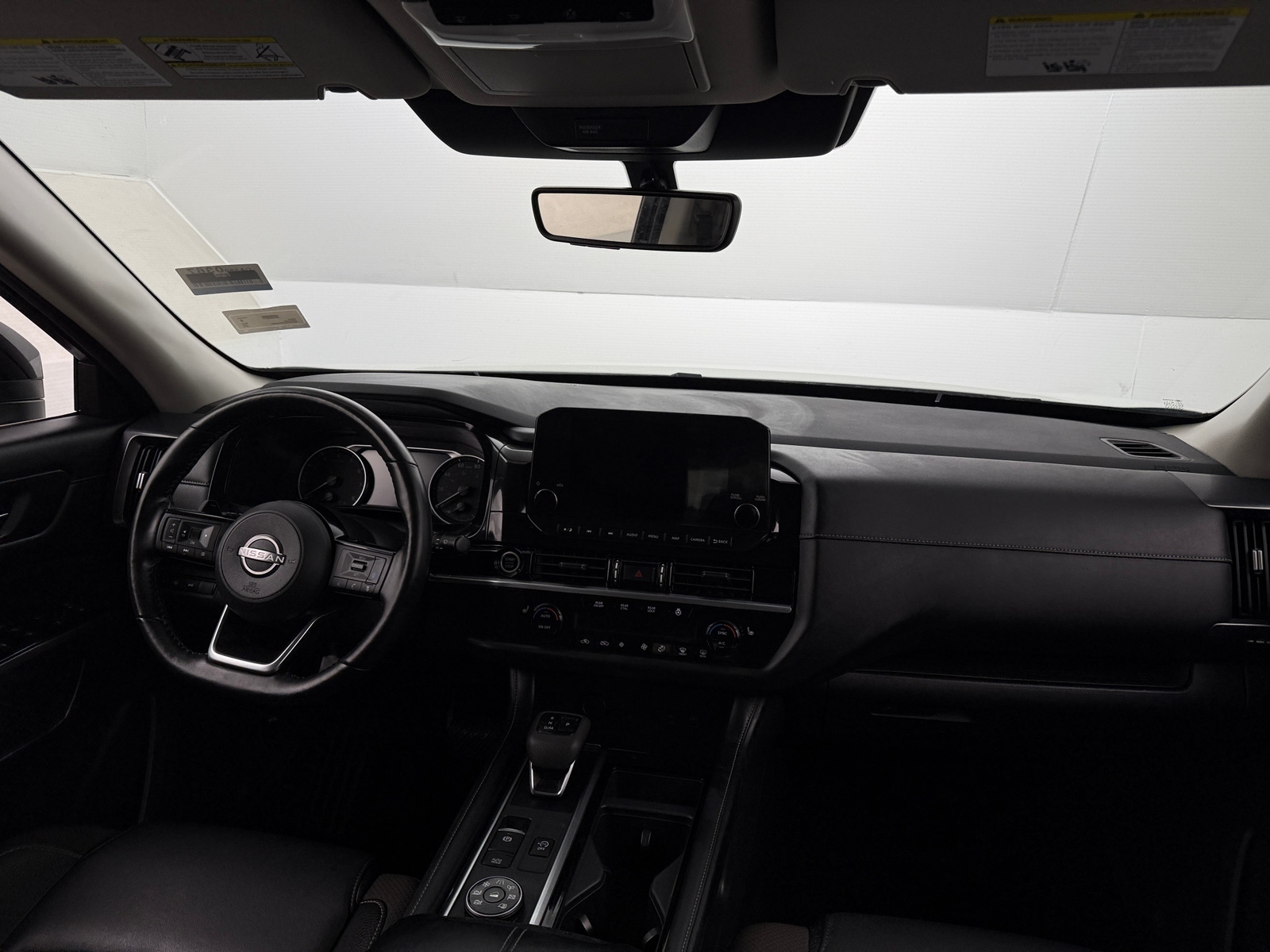 Thumbnail: 2023 Nissan Pathfinder - 2