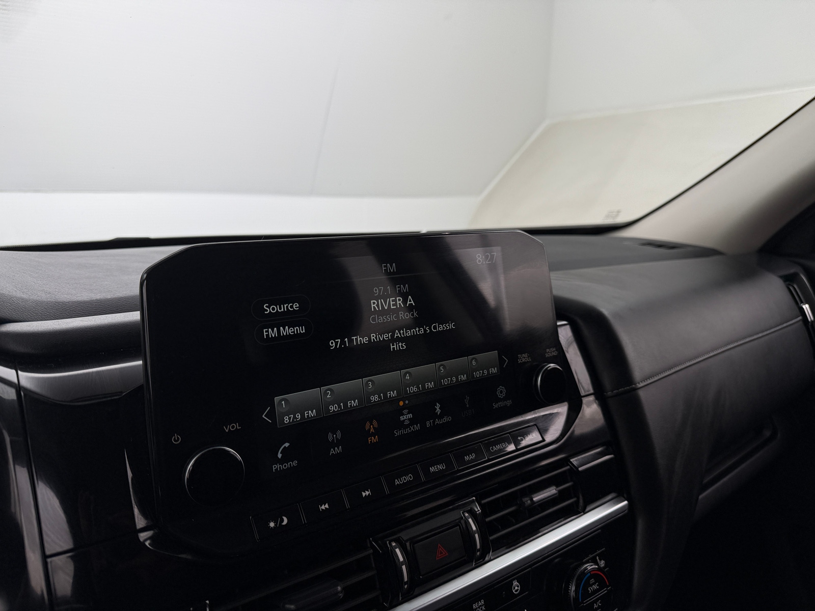 Thumbnail: 2023 Nissan Pathfinder - 3