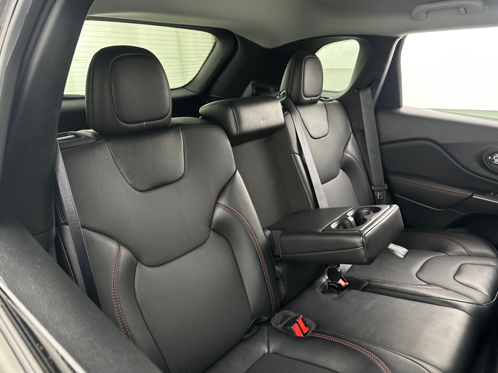 Thumbnail: 2022 Jeep Cherokee - 5