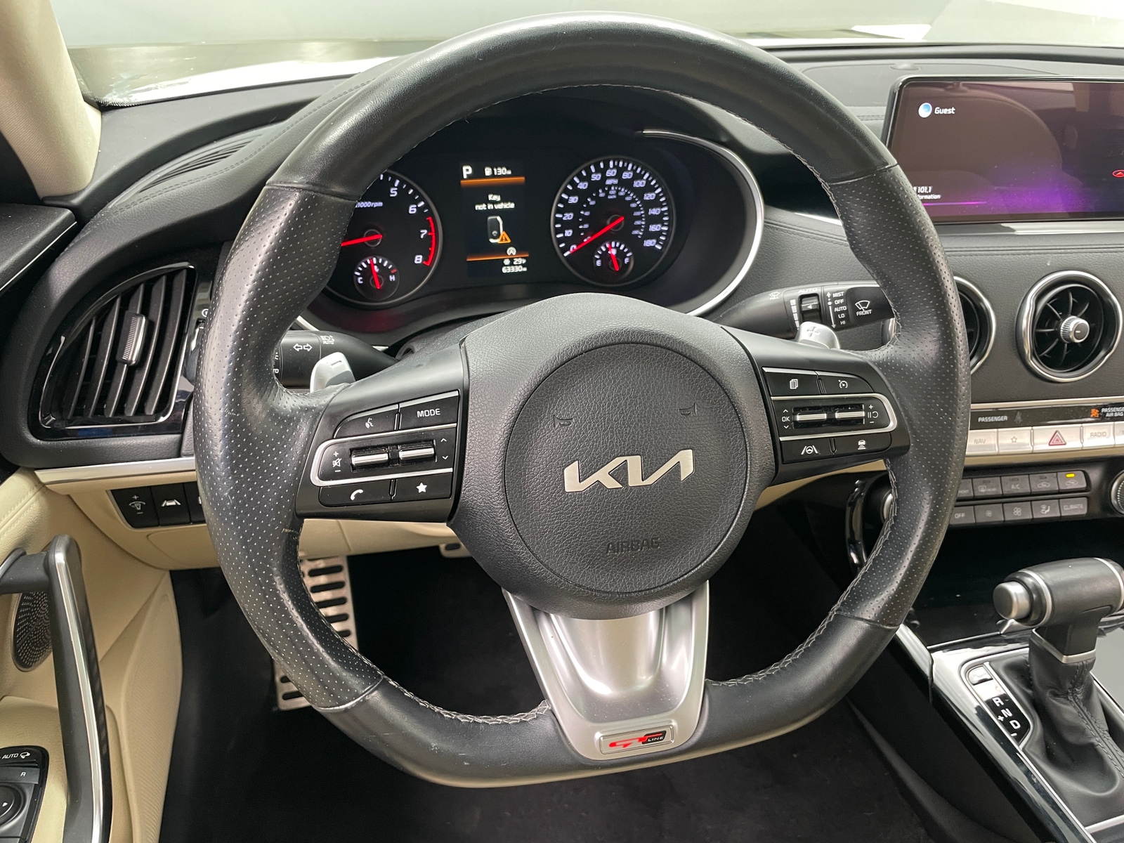 Thumbnail: 2022 Kia Stinger - 4