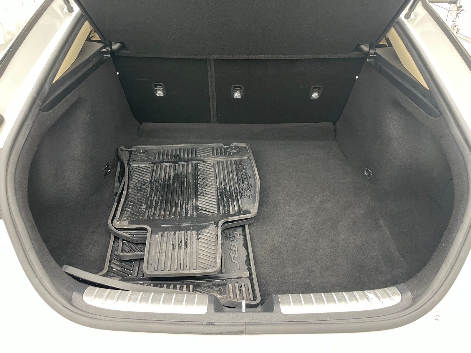 Thumbnail: 2022 Kia Stinger - 6