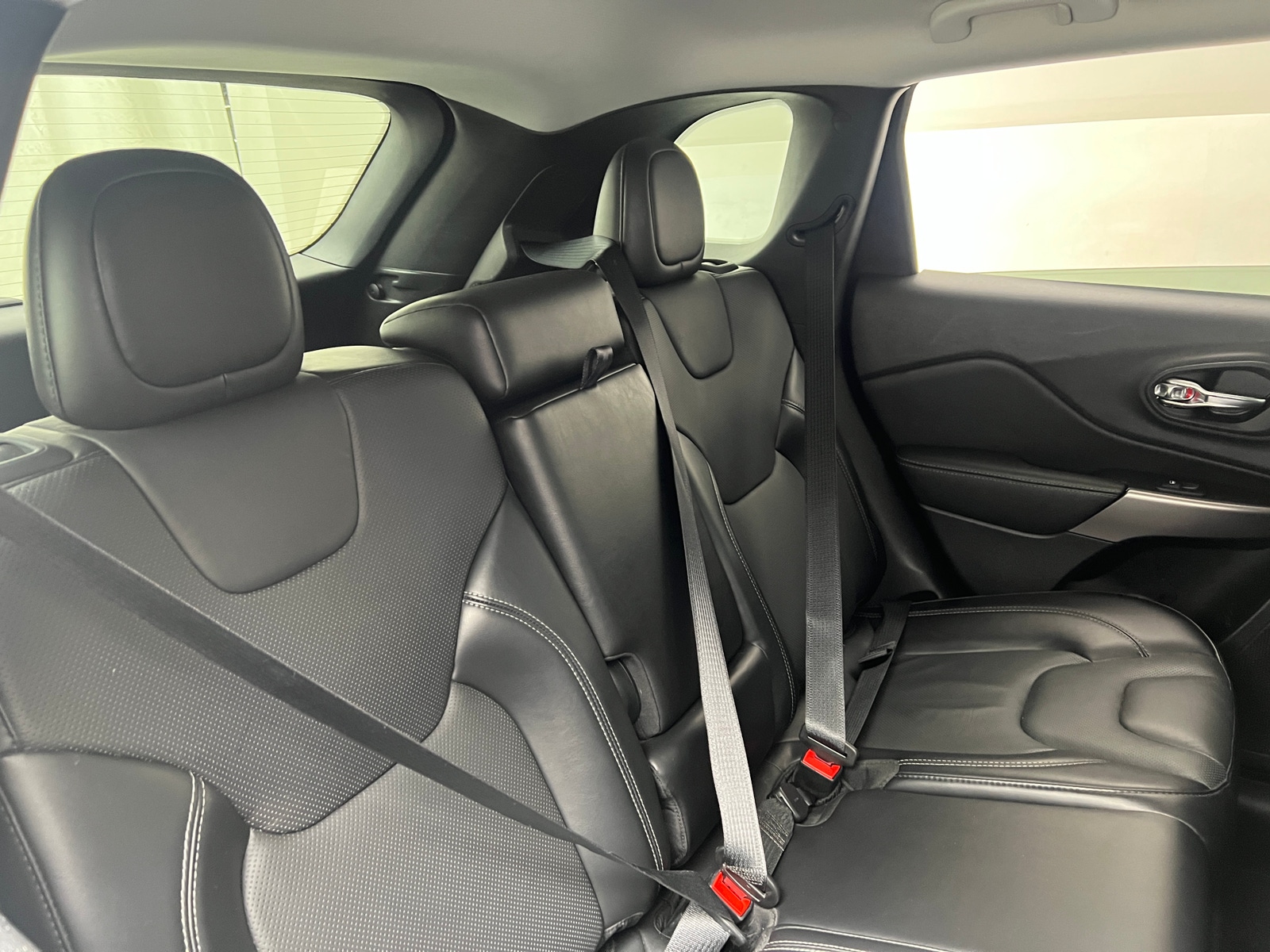 Thumbnail: 2021 Jeep Cherokee - 5