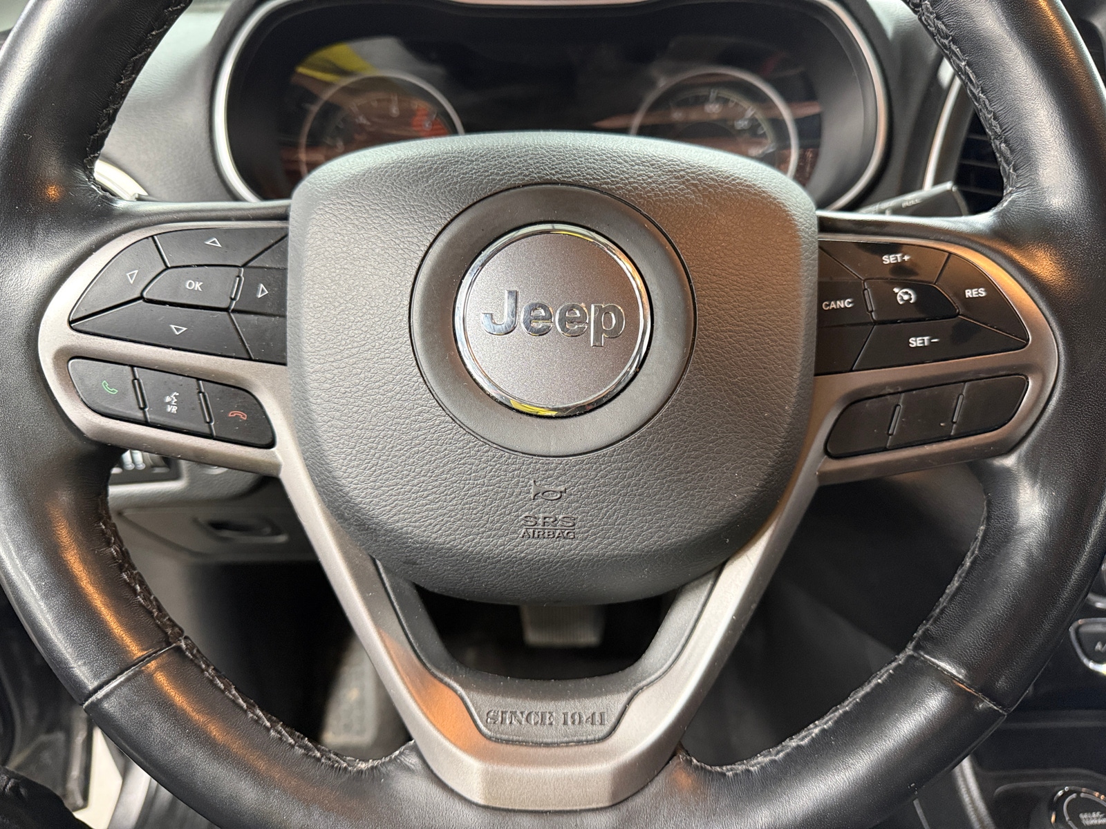 Thumbnail: 2021 Jeep Cherokee - 4