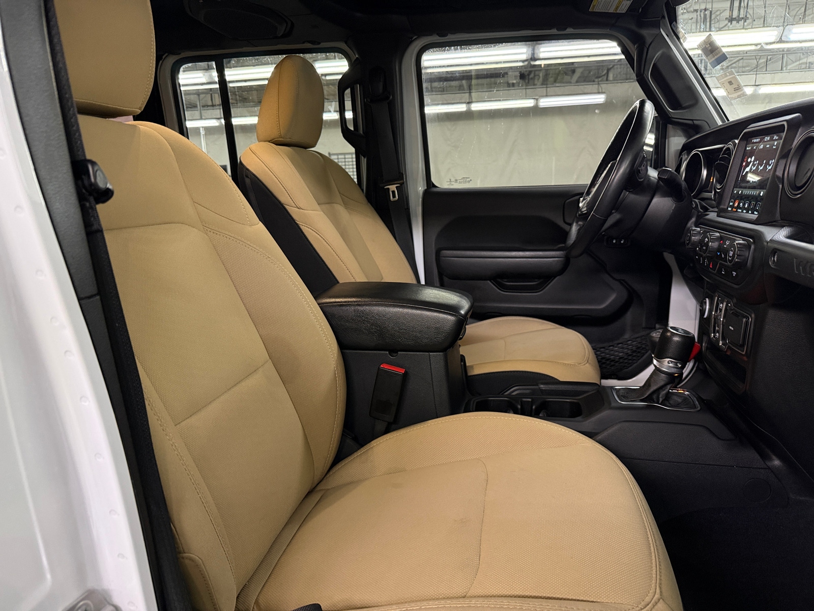 Thumbnail: 2022 Jeep Wrangler - 2