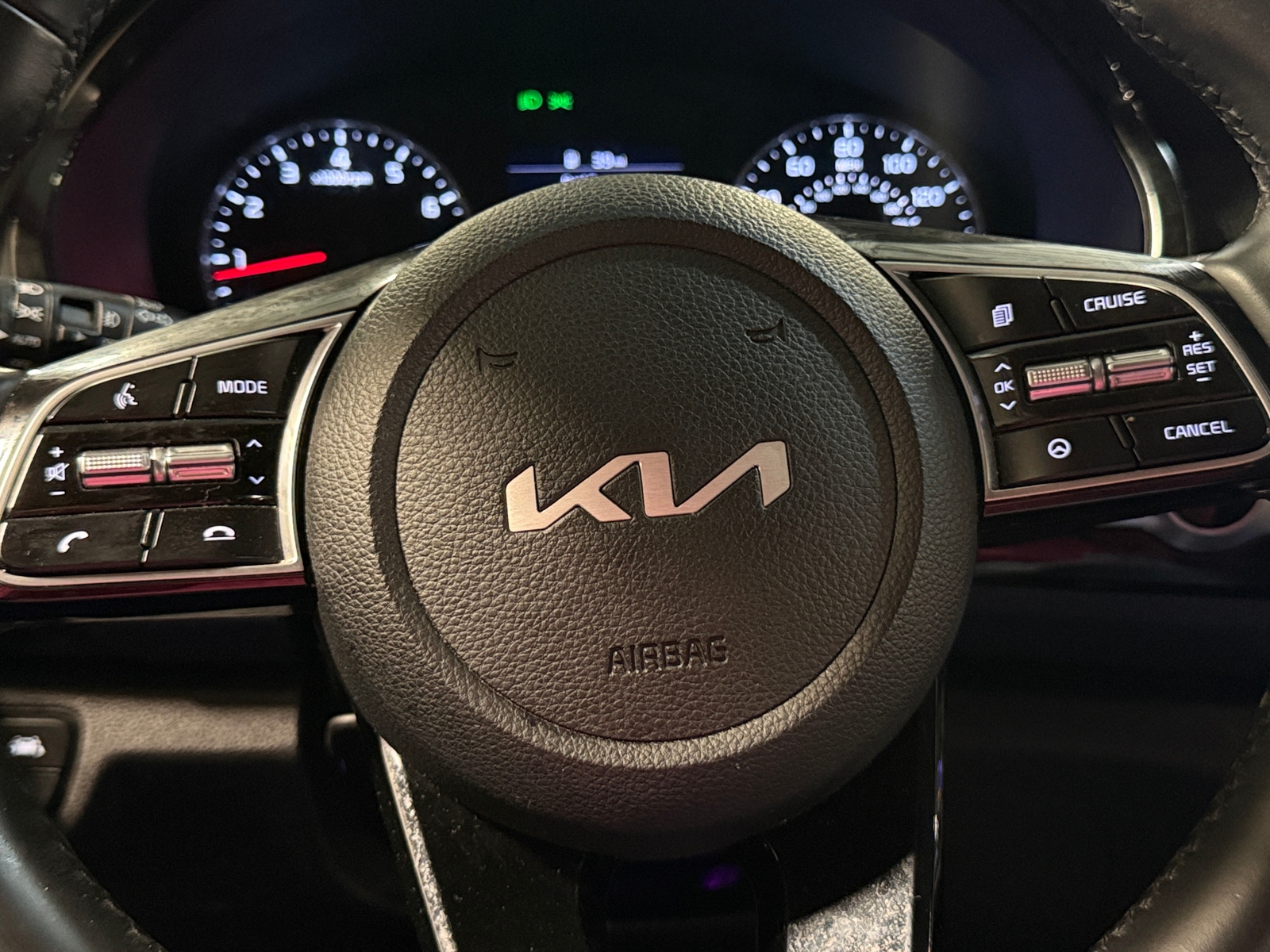 Thumbnail: 2022 Kia Seltos - 4