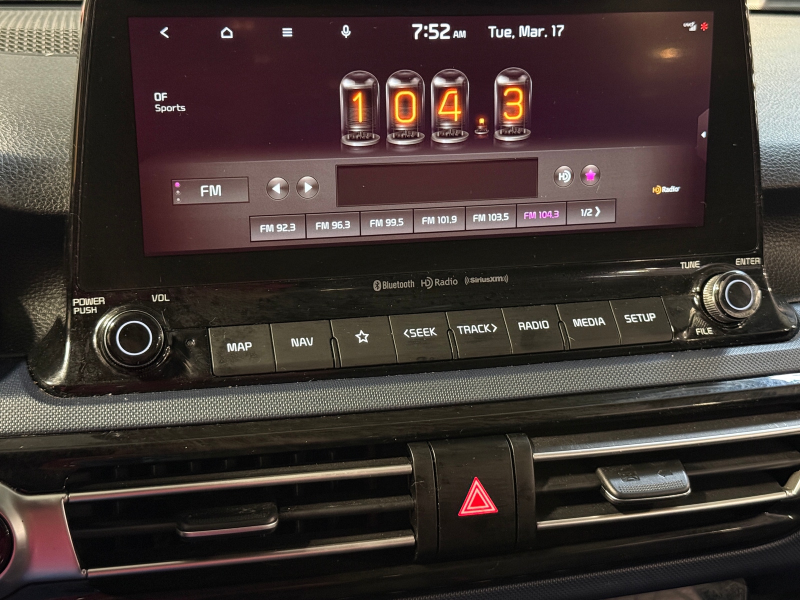 Thumbnail: 2022 Kia Seltos - 3