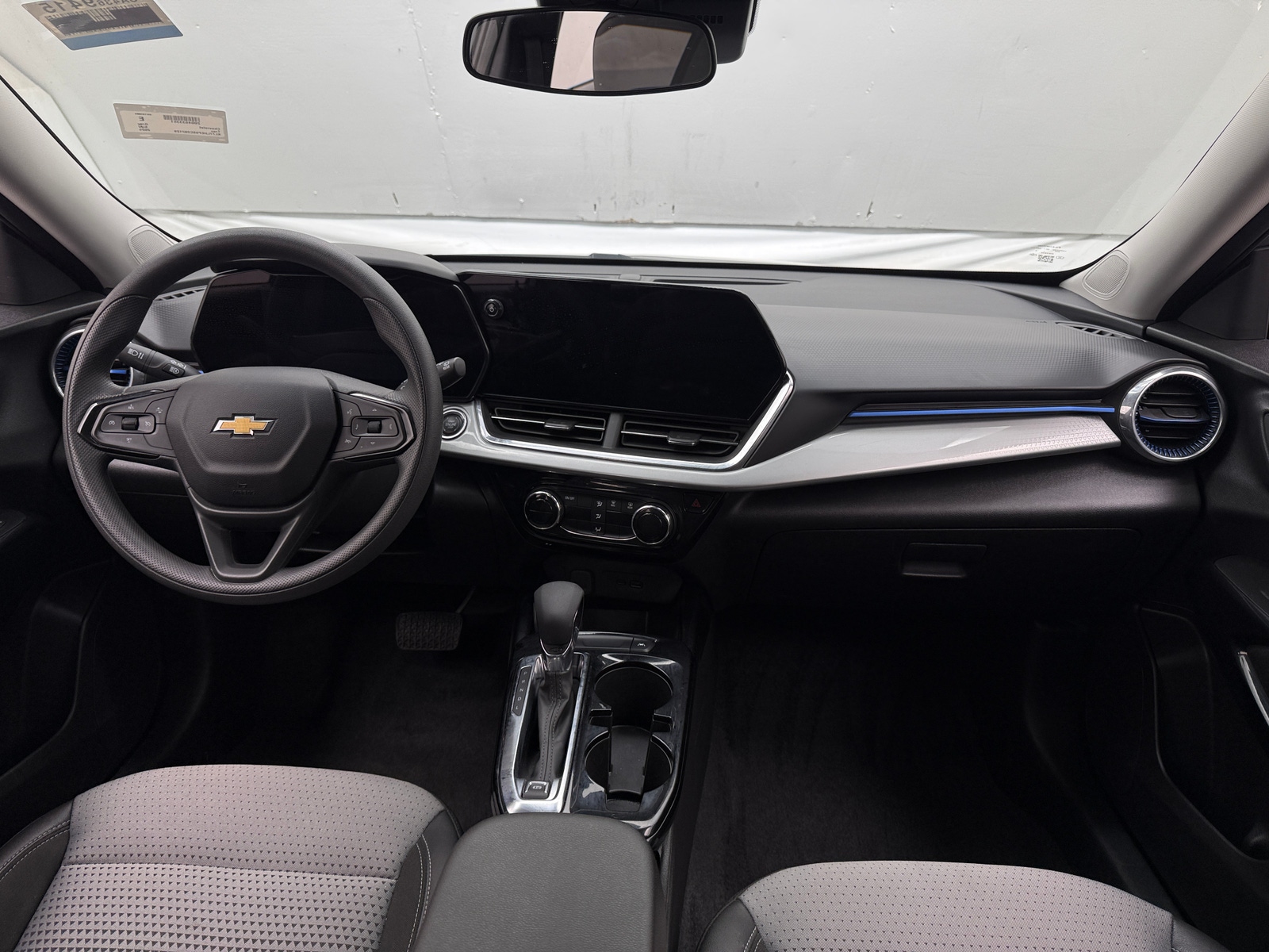 Thumbnail: 2025 Chevrolet Trax - 3