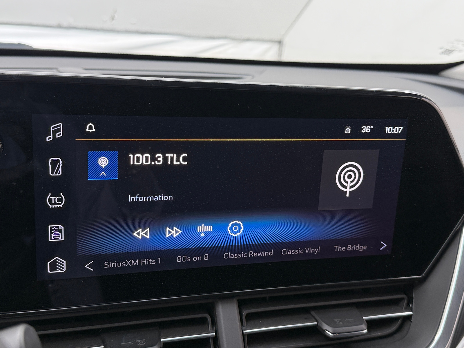 Thumbnail: 2025 Chevrolet Trax - 4