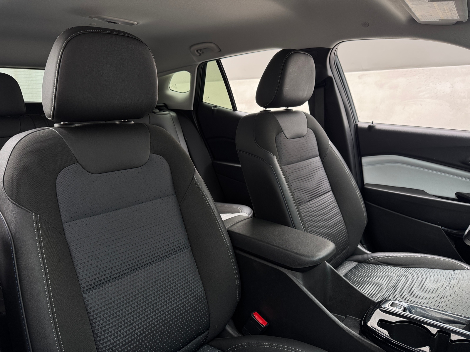 Thumbnail: 2025 Chevrolet Trax - 2