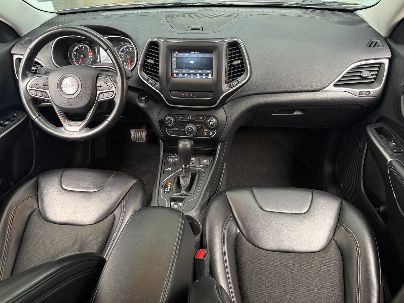 Thumbnail: 2020 Jeep Cherokee - 3