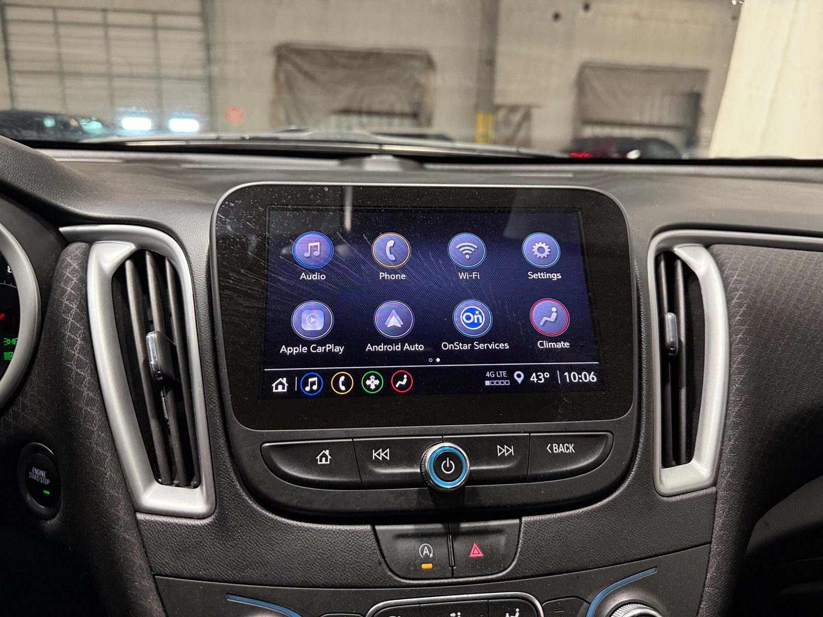 Thumbnail: 2024 Chevrolet Malibu - 4