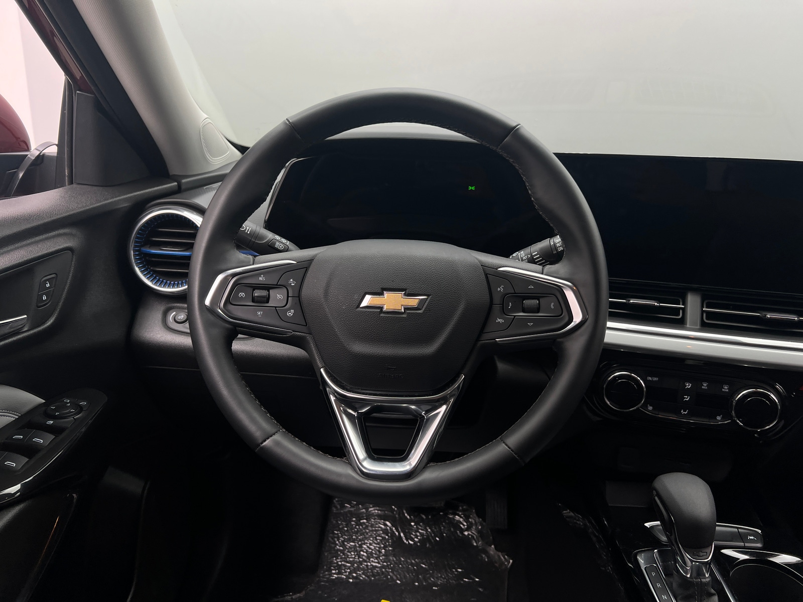 Thumbnail: 2025 Chevrolet Trax - 5