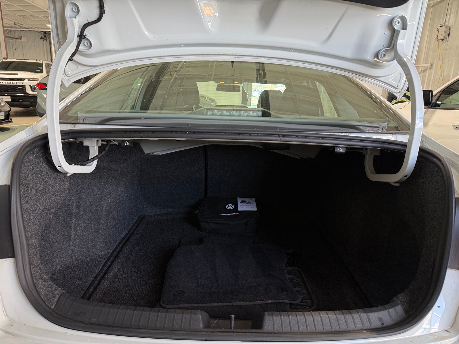 Thumbnail: 2019 Volkswagen Jetta - 7