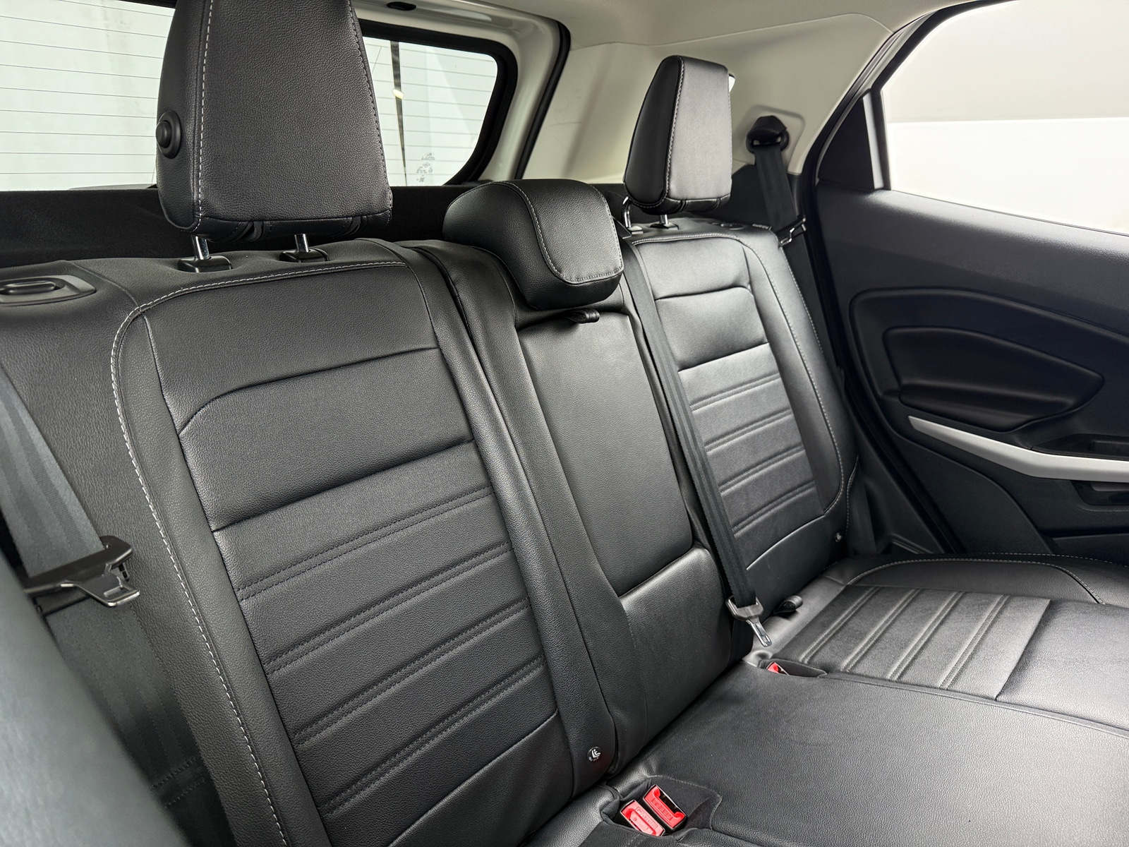 Thumbnail: 2022 Ford EcoSport - 5