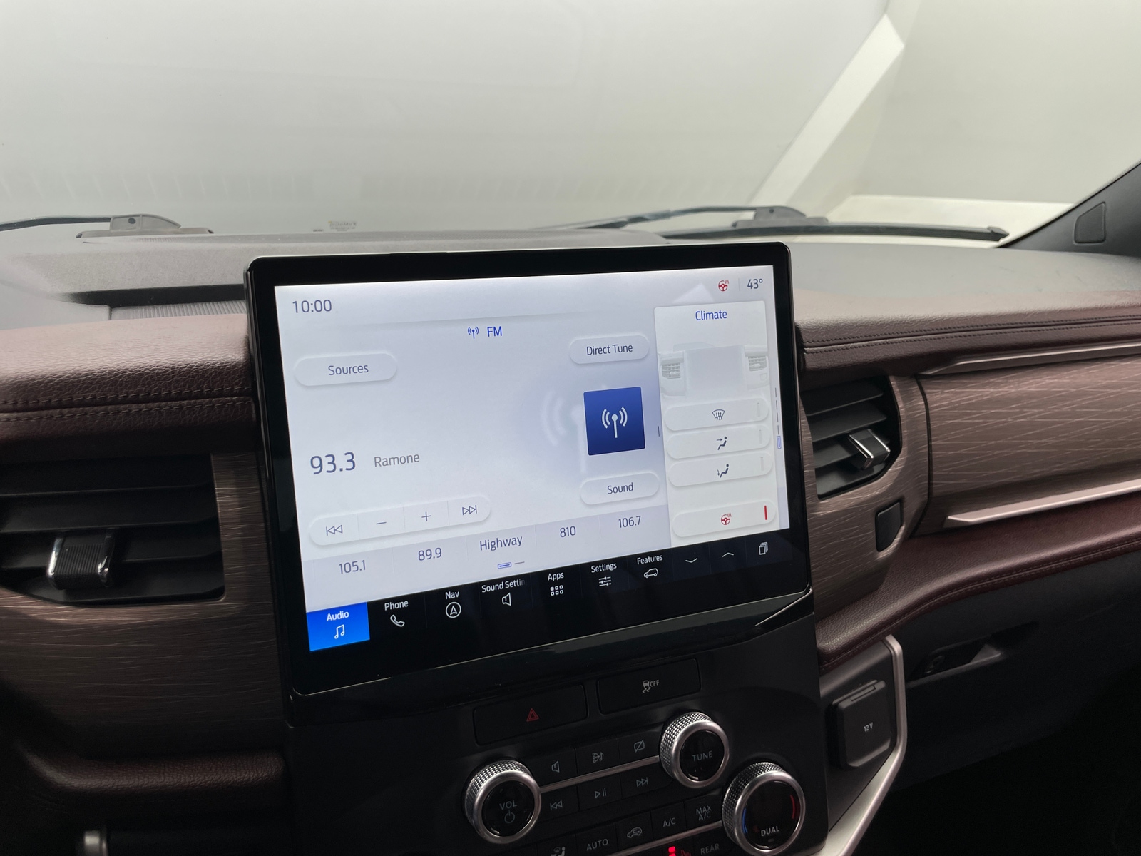 Thumbnail: 2023 Ford Expedition - 3