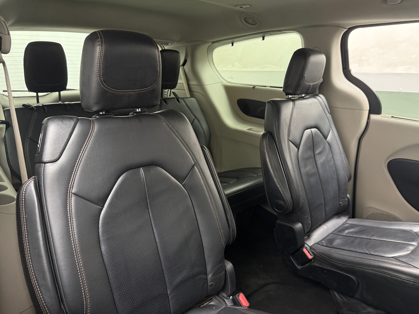 Thumbnail: 2017 Chrysler Pacifica - 5