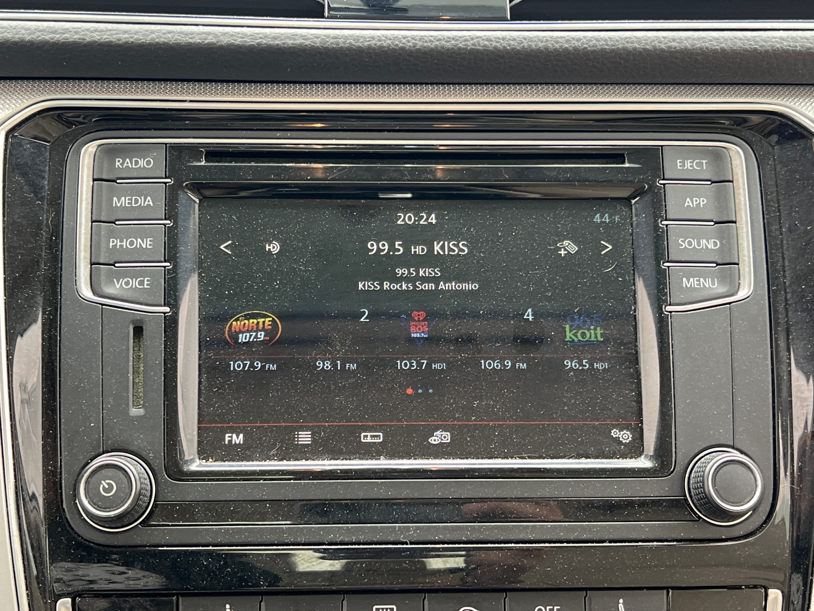 Thumbnail: 2019 Volkswagen Passat - 3