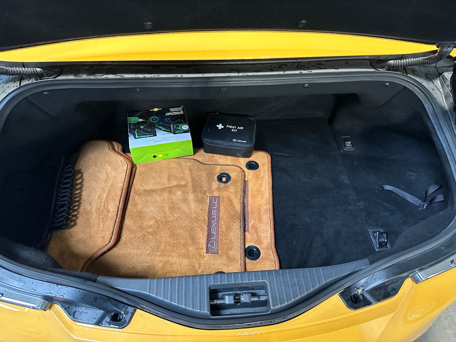 Thumbnail: 2021 Lexus LC - 6