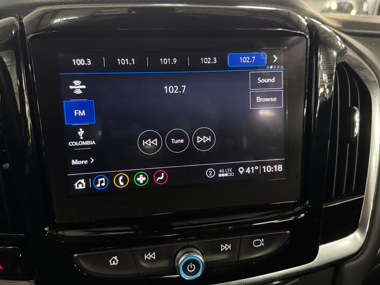 Thumbnail: 2021 Chevrolet Traverse - 4