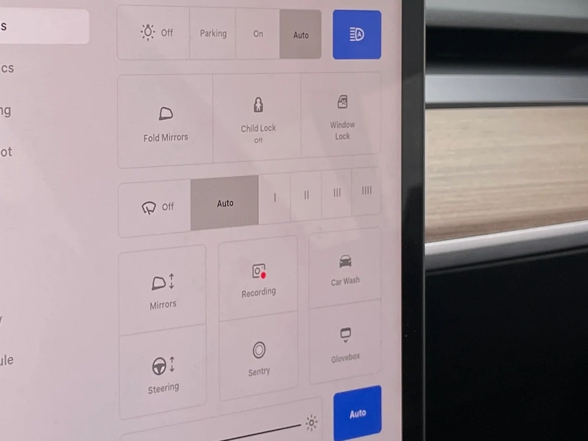 Thumbnail: 2023 Tesla Model 3 - 3