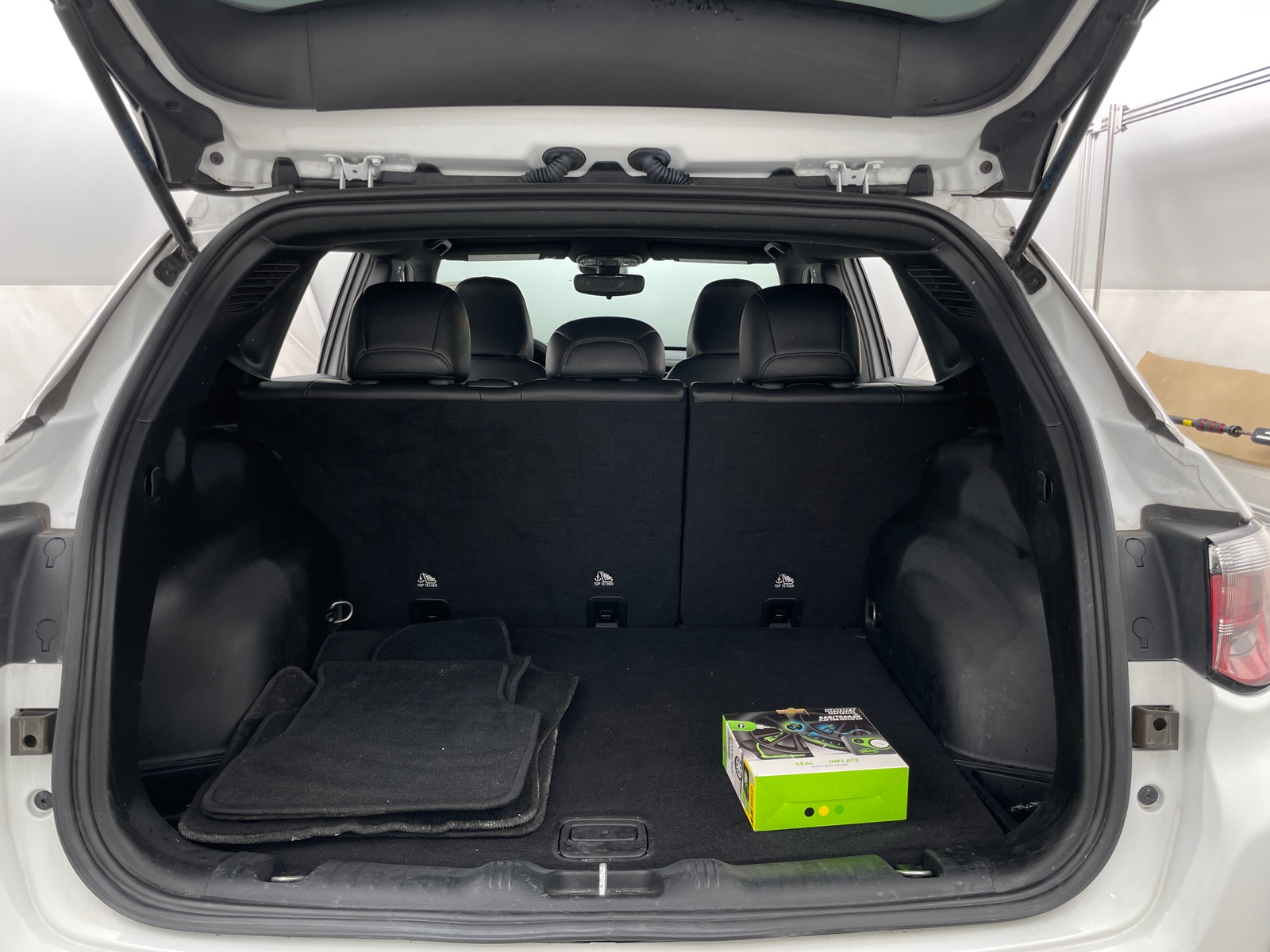 Thumbnail: 2023 Jeep Compass - 6