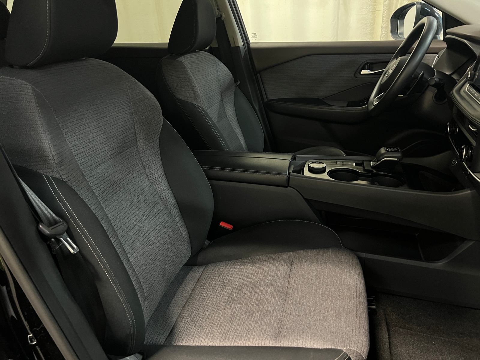 Thumbnail: 2023 Nissan Rogue - 2