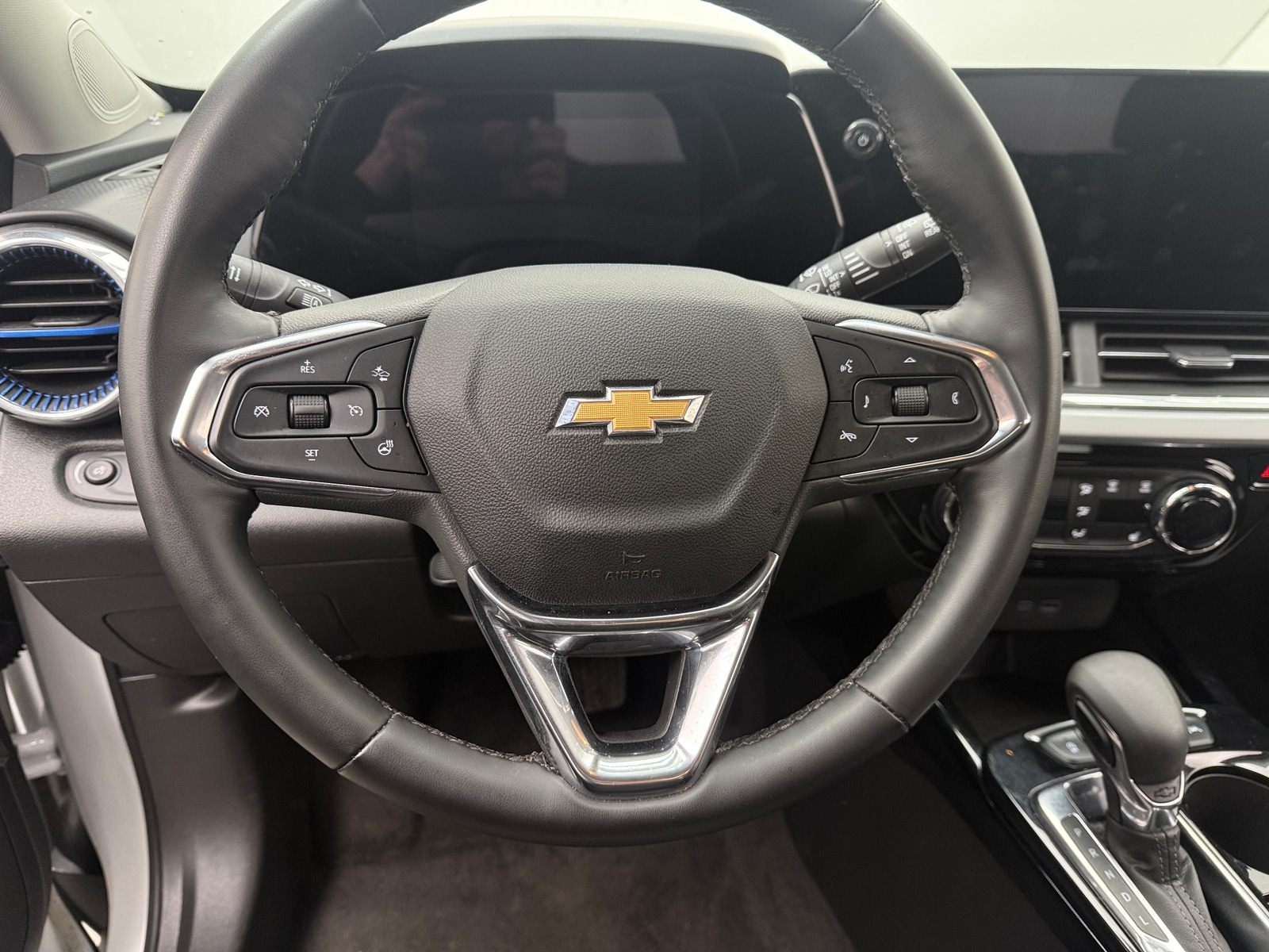 Thumbnail: 2025 Chevrolet Trax - 5