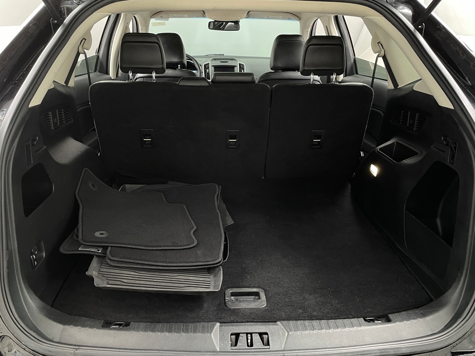 Thumbnail: 2020 Ford Edge - 6