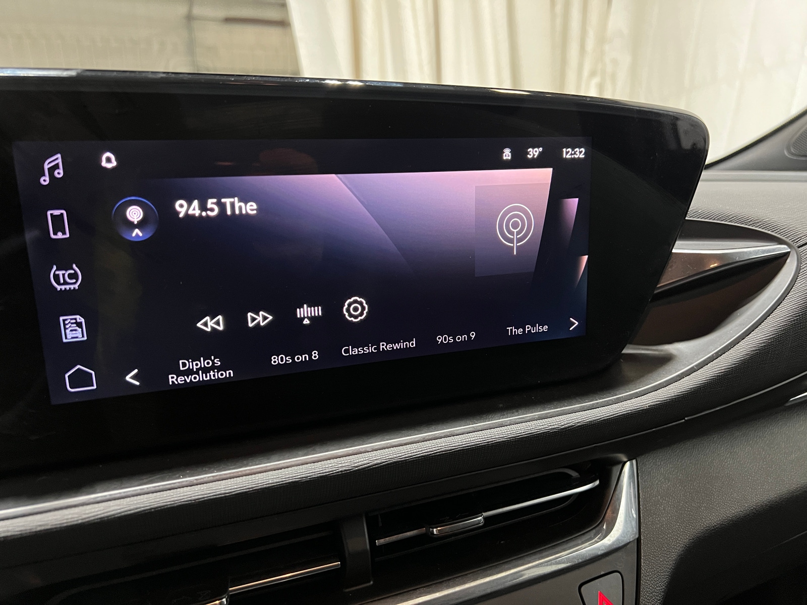 Thumbnail: 2025 Buick Envista - 4